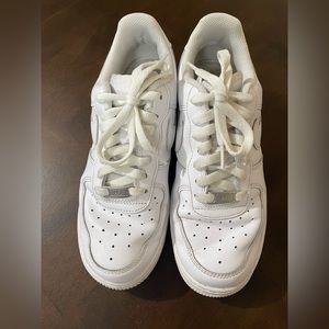 Nike Air Force 1 Low '07 Men's size 7.5 low top White shoes